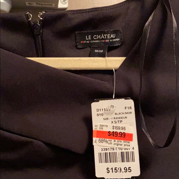 Le chateau cutout long sleeve cocktail dress - Picture 2 of 4